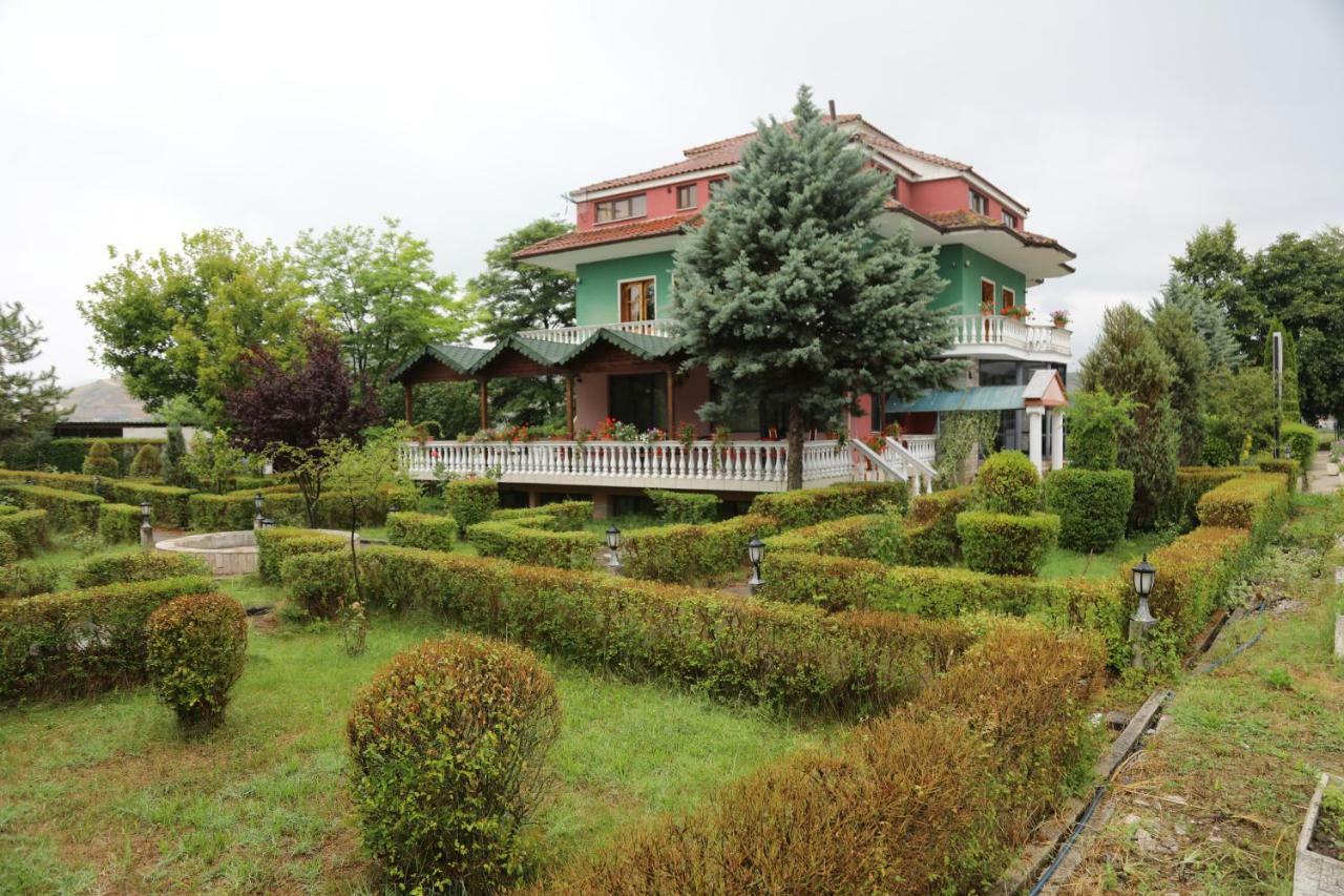 Hotel Kabashi Korce Exterior foto