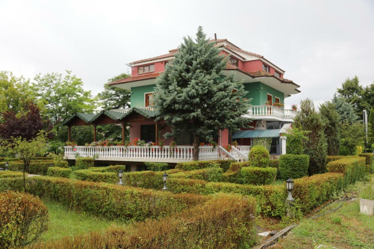 Hotel Kabashi Korce Exterior foto