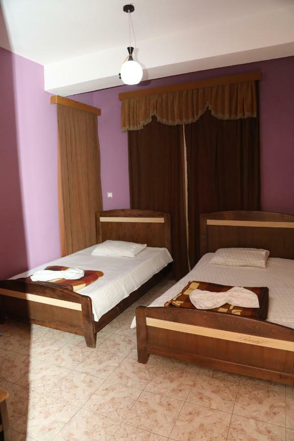 Hotel Kabashi Korce Exterior foto